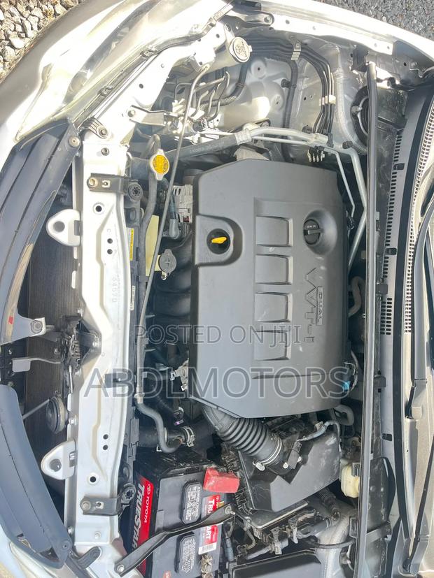 Toyota Corolla LE Eco 4dr Sedan (1.8L 4cyl CVT) 2016 Silver