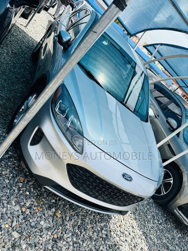 Ford Escape 2021 Silver