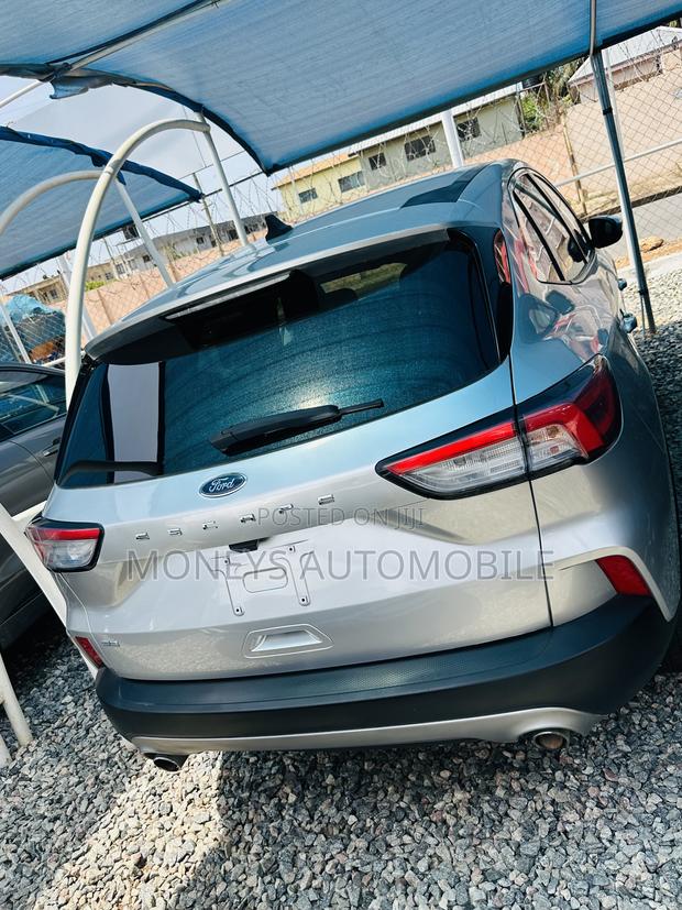 Ford Escape 2021 Silver