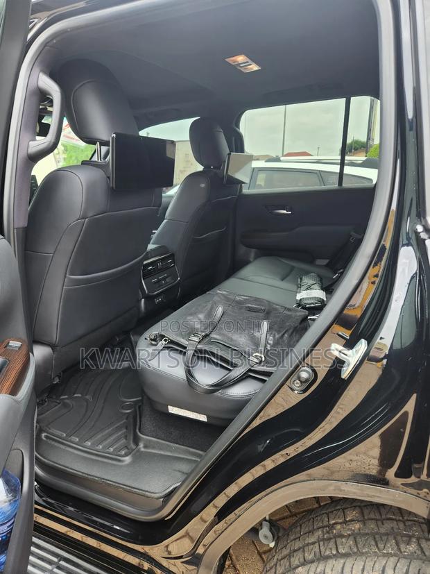 Toyota Land Cruiser 2022 Black