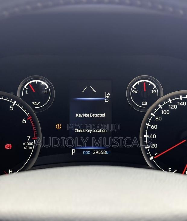 Toyota Land Cruiser 2024 White