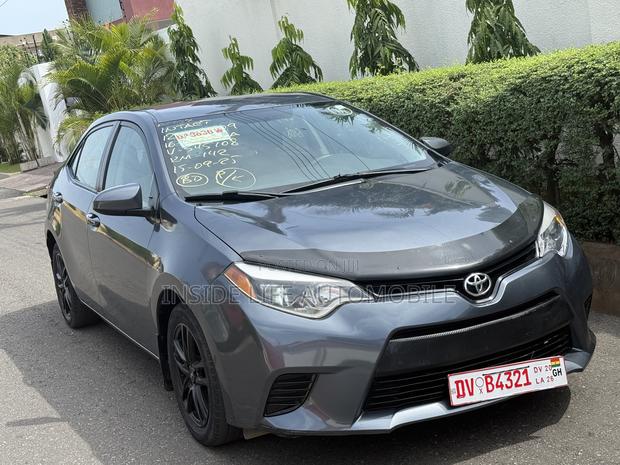 Toyota Corolla LE 4dr Sedan (1.8L 4cyl CVT) 2016 Gray