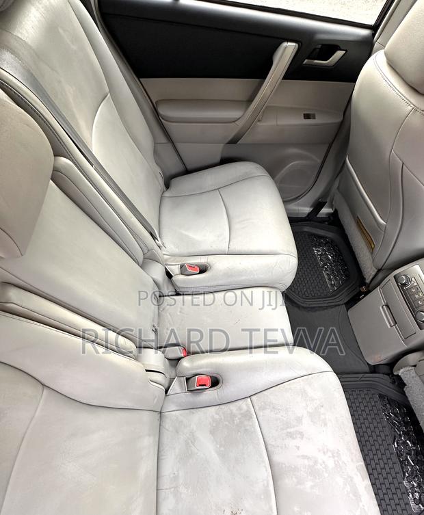 Toyota Highlander Limited 4dr SUV AWD (3.5L 6cyl 6A) 2015 Black