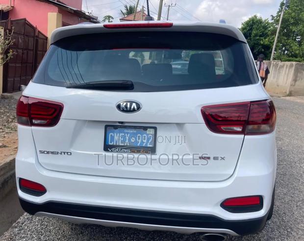 Kia Sorento 2020 White