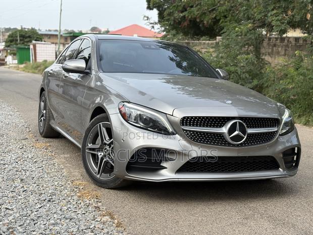 Mercedes-Benz C300 2020 Brown
