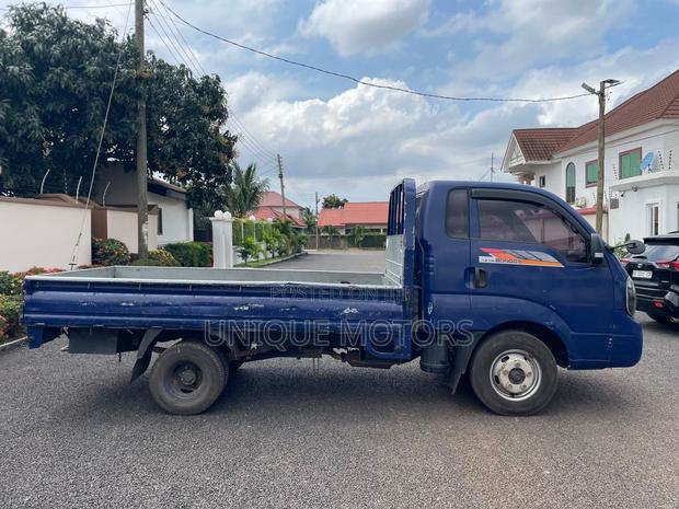 Kia Bongo 2018 Blue