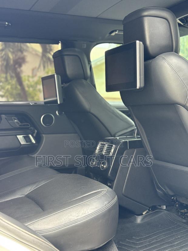 Land Rover Range Rover Vogue 2021 White