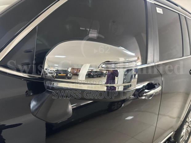New Toyota Land Cruiser LC300 2025 Black