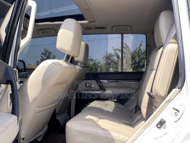 Mitsubishi Pajero V90 3.8 V6 GLS/GLX 2019 White