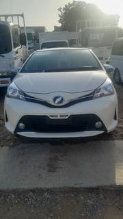 Toyota Vitz 2015 Pearl for sale