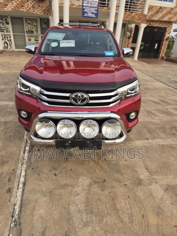 Toyota Hilux Revo Double Cab Petrol 2.7 AWD 2018 Red