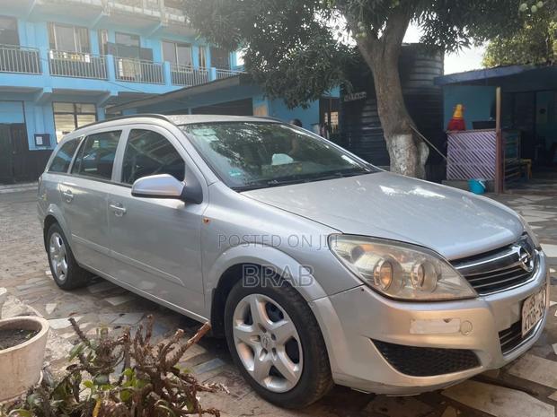 Opel Astra 1.7 CDTi 2007 Silver