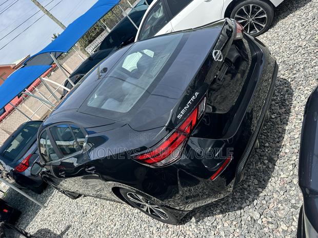 Nissan Sentra 2021 Black