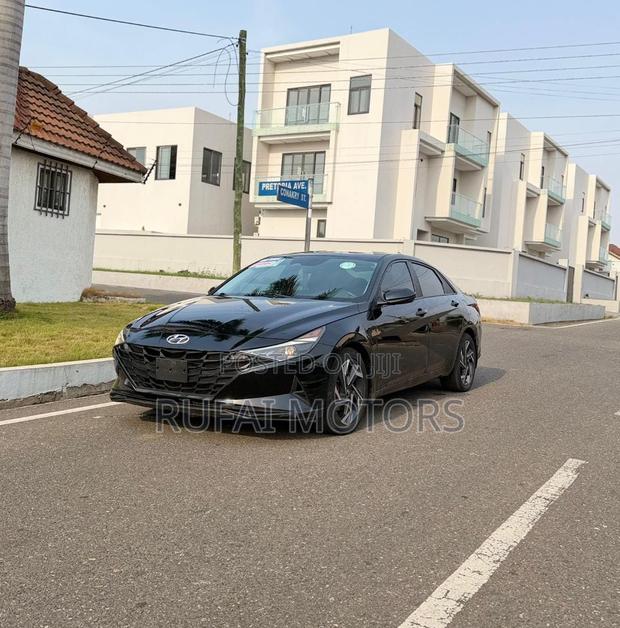 Hyundai Elantra Limited 2023 Black