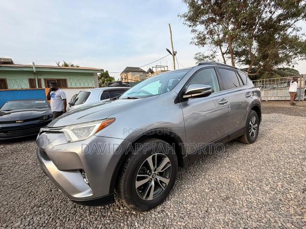 Toyota RAV4 2018 Silver