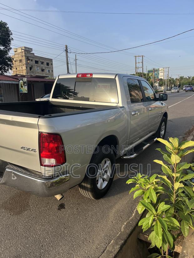Dodge RAM 1500 5.7 Petrol RWD 2017 Silver