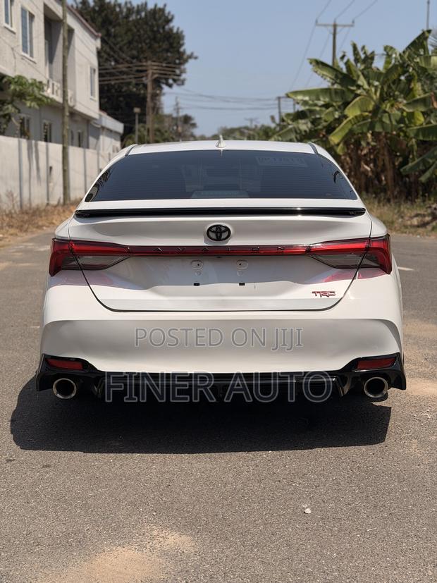 Toyota Avalon TRD 2020 White