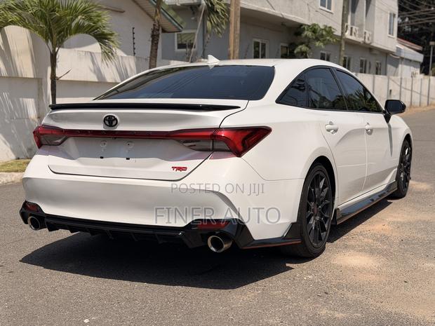 Toyota Avalon TRD 2020 White