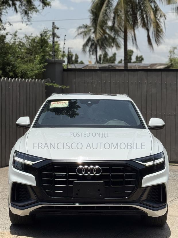 Audi Q8 2021 White