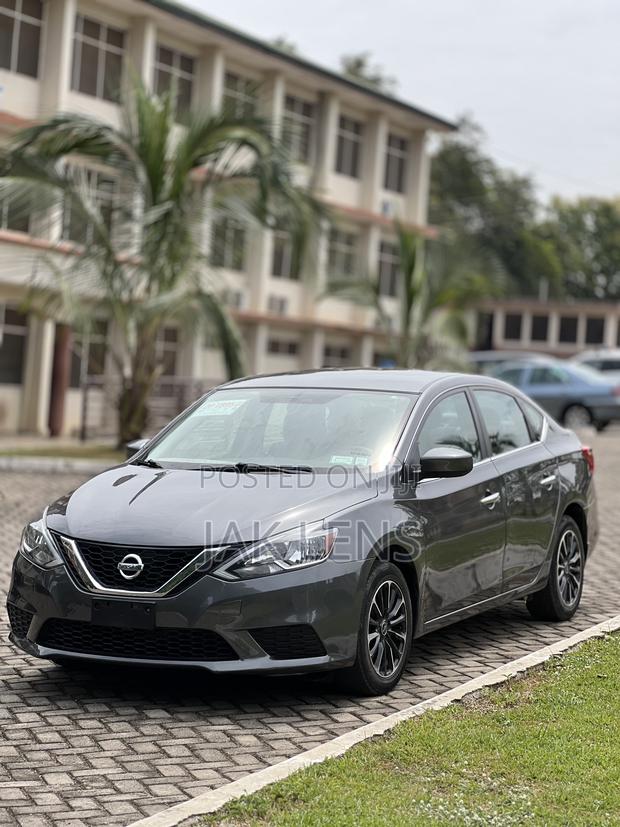 Nissan Sentra S 2018 Gray