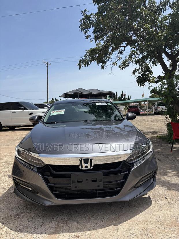 Honda Accord Sport (2.0L 4cyl Turbo 10A) 2019 Gray