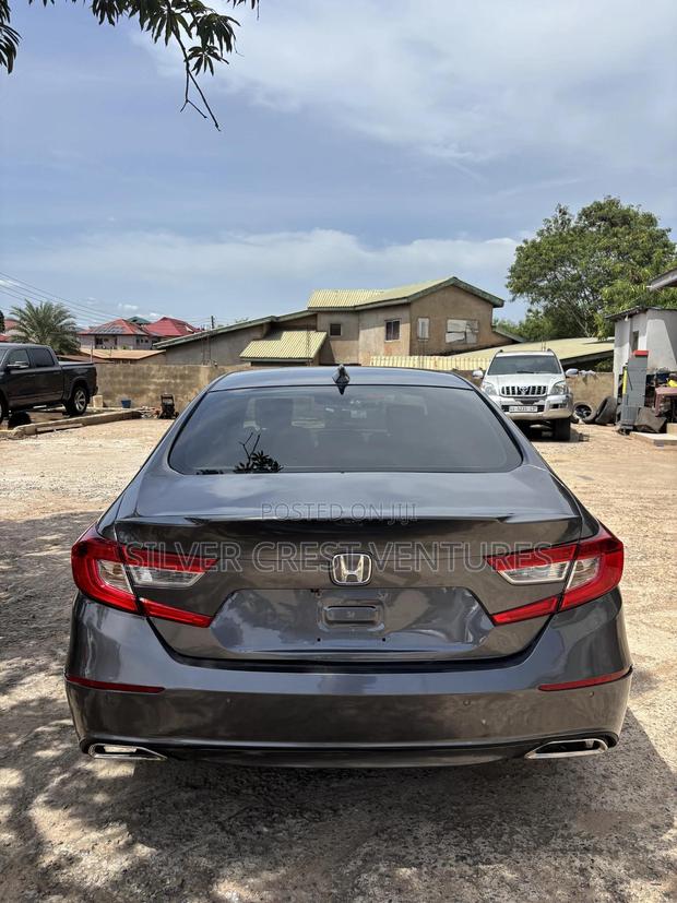 Honda Accord Sport (2.0L 4cyl Turbo 10A) 2019 Gray