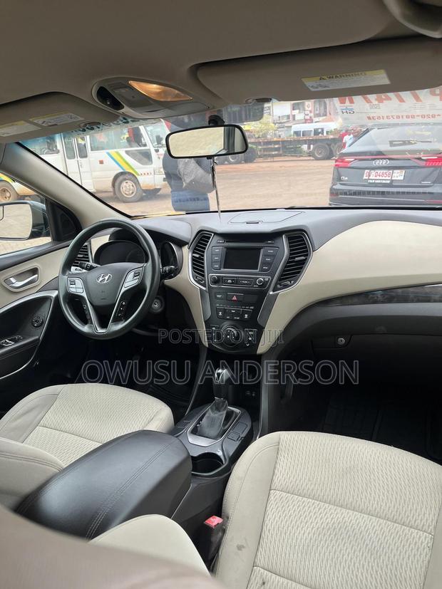 Hyundai Santa Fe 2017 Blue