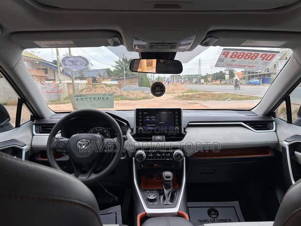 Toyota RAV4 Adventure 2019 Red