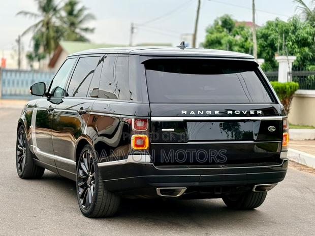 Land Rover Range Rover Vogue 2016 Black