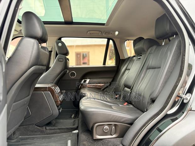 Land Rover Range Rover Vogue 2016 Black