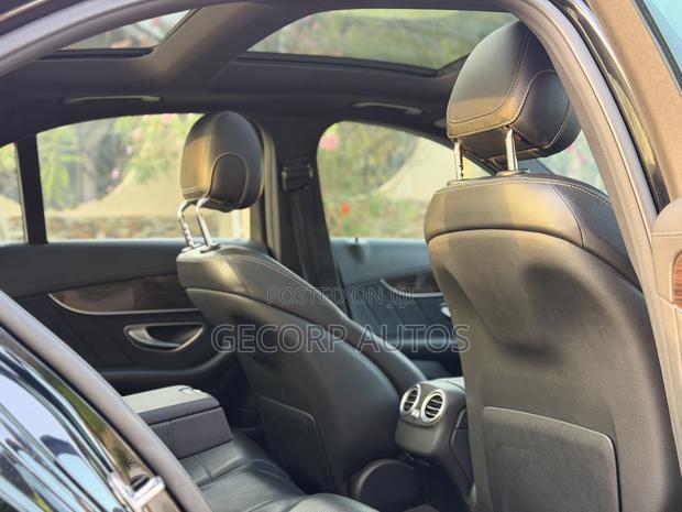 Mercedes-Benz C300 Sport 4Matic Sedan AWD (2.0L 4cyl 7A) 2017 Black