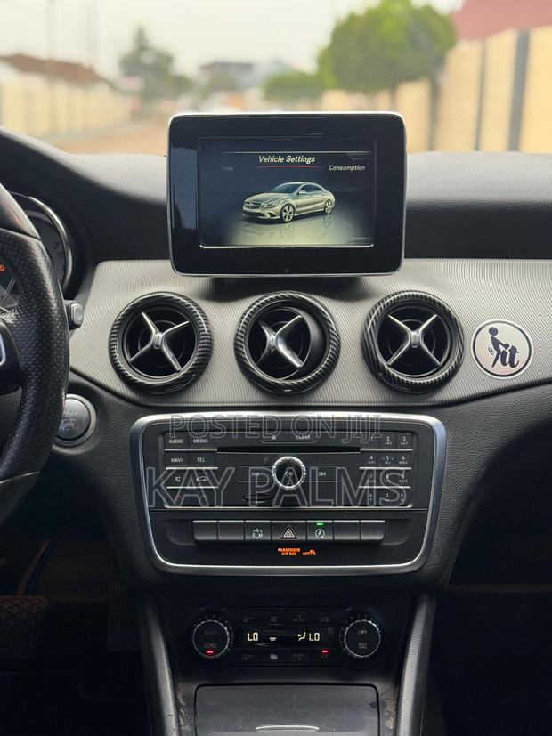 Mercedes-Benz CLA-Class 2016 Black