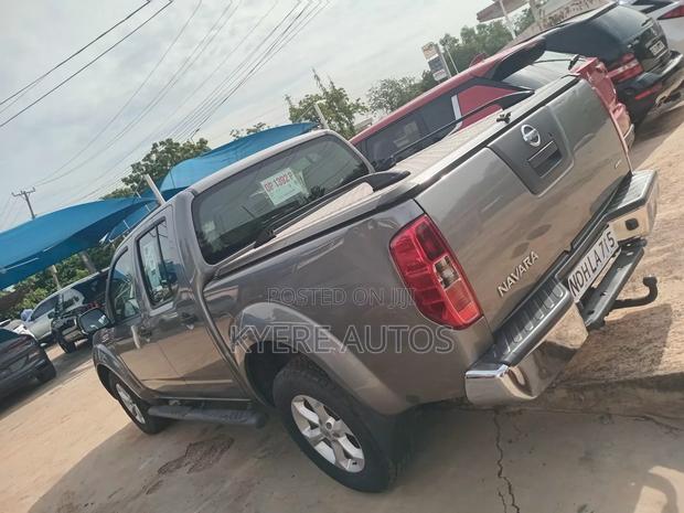 Nissan NV200 SV 2017 Gray