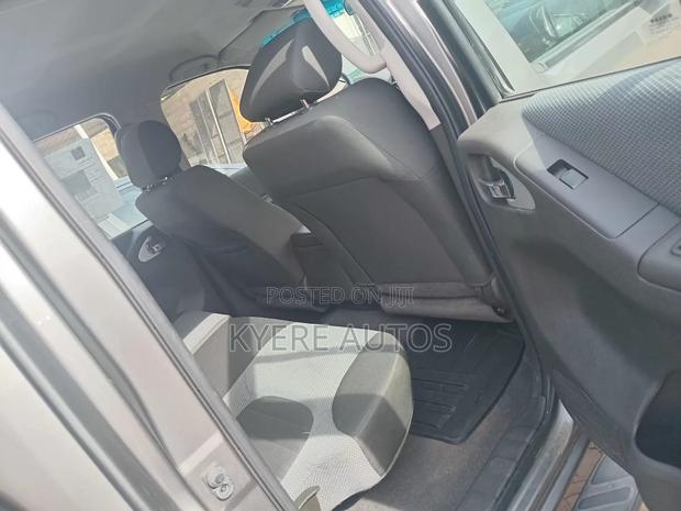 Nissan NV200 SV 2017 Gray