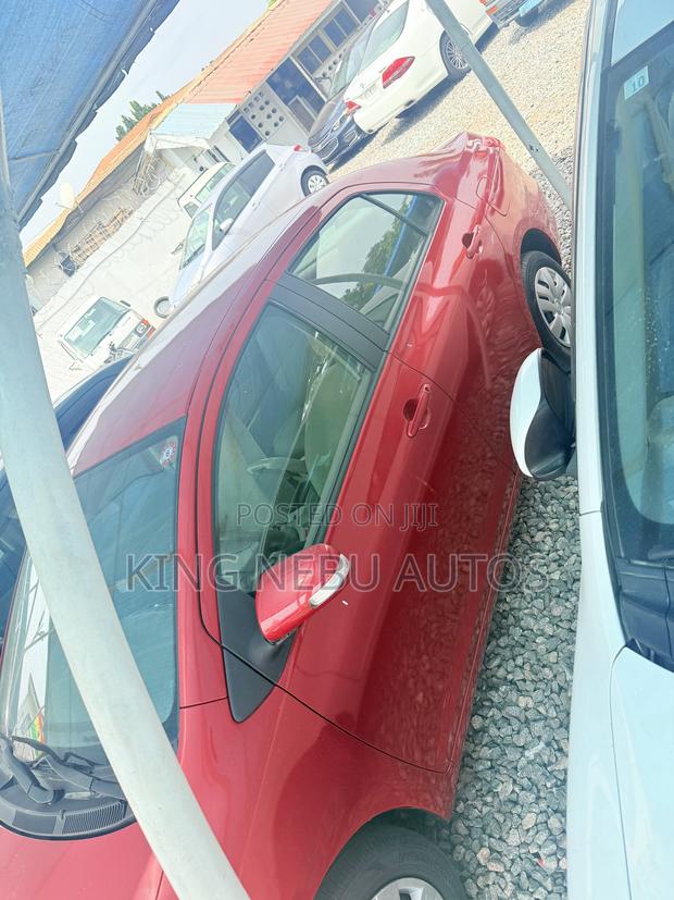 Toyota Belta 2012 Red