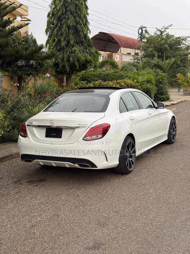 Mercedes-Benz C300 Sport 4Matic Sedan AWD (2.0L 4cyl 7A) 2017 White