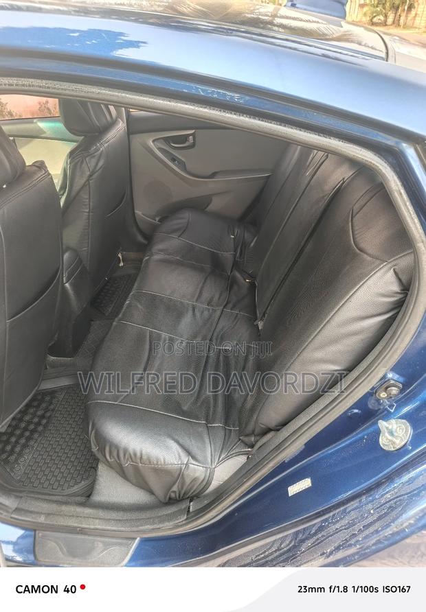 Hyundai Elantra SE Sedan FWD (1.8L 4cyl 6A) 2016 Blue