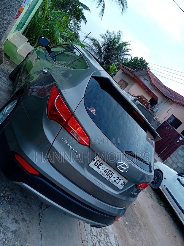 Hyundai Santa Fe 2014 Gray