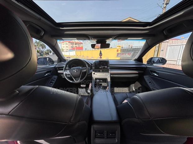 Toyota Avalon TRD 2020 White