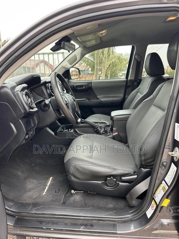 Toyota Tacoma SR 2019 Gray