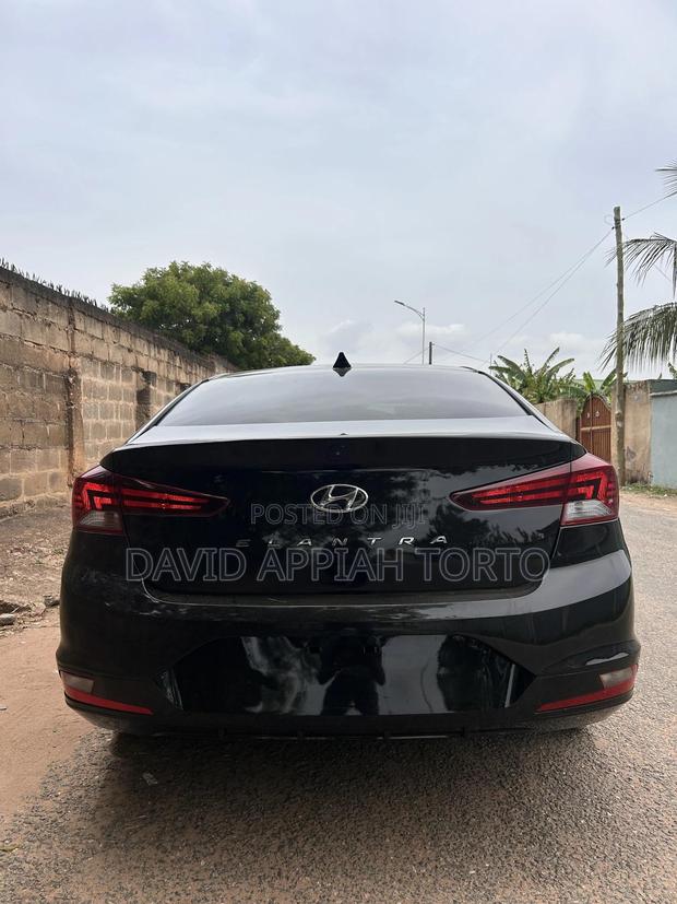 Hyundai Elantra Limited 2020 Black