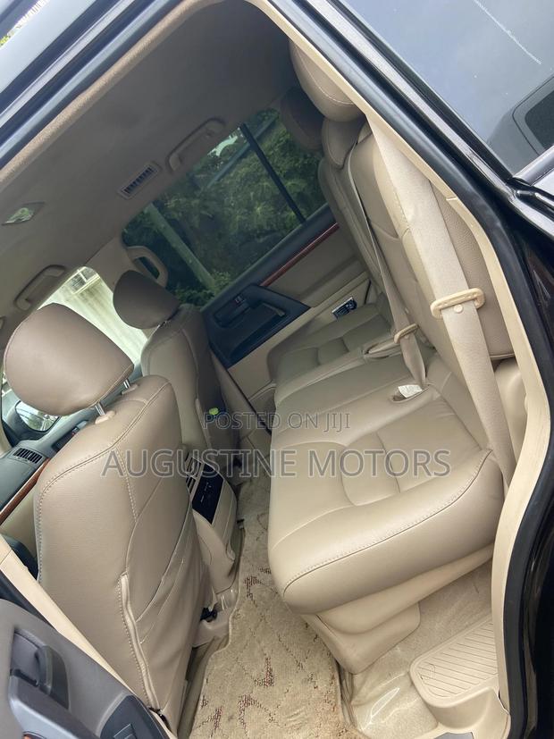 Toyota Land Cruiser 5.7 V8 GXR 2017 Black