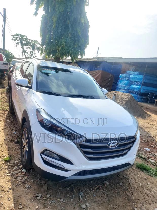 Hyundai Tucson 2017 White