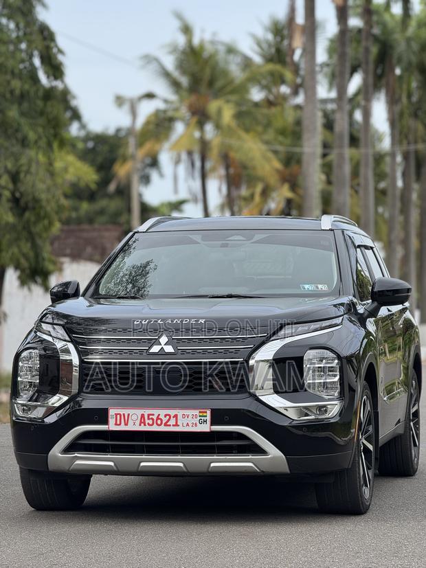 Mitsubishi Outlander SE 2022 Black