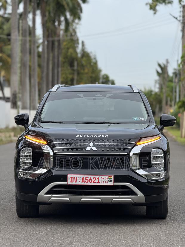 Mitsubishi Outlander SE 2022 Black