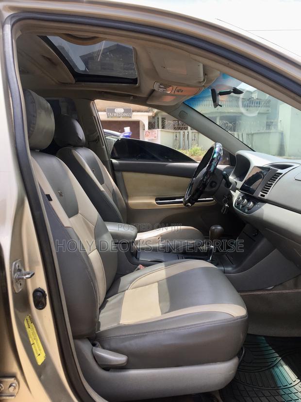Toyota Camry LE 4dr Sedan (2.4L 4cyl 5A) 2009 Beige