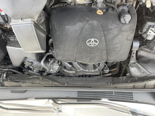 Toyota Highlander Limited 4x4 V6 (3.5L 6cyl 8A) 2018 Black