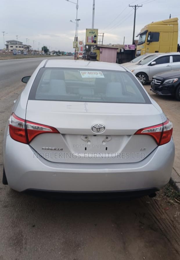 Toyota Corolla 2016 Silver