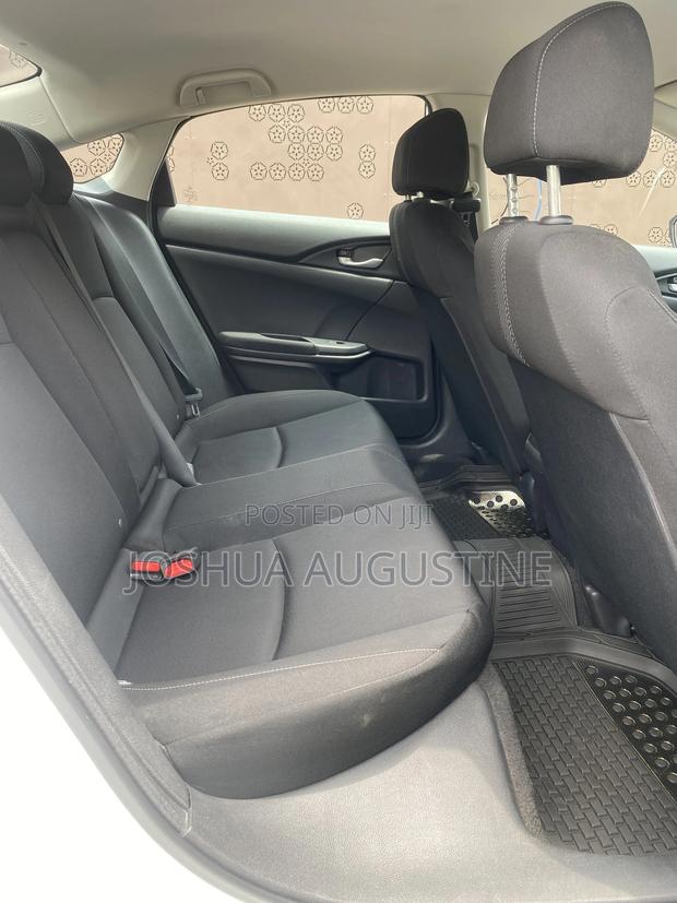 Honda Civic 2018 White