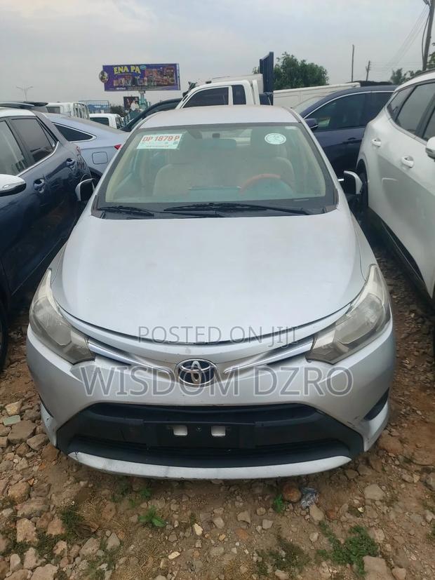 Toyota Yaris 2014 Silver